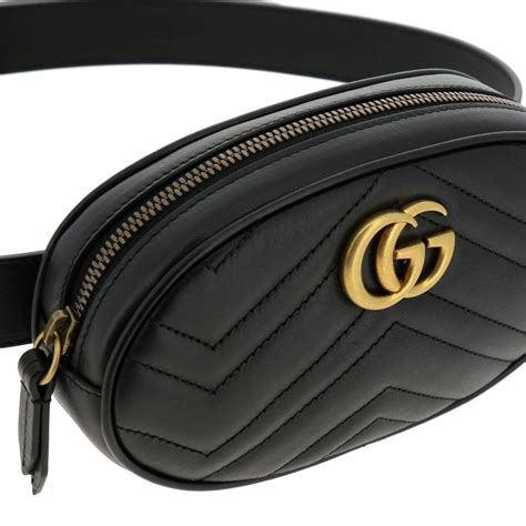 Sacs bananes Gucci pour femme .